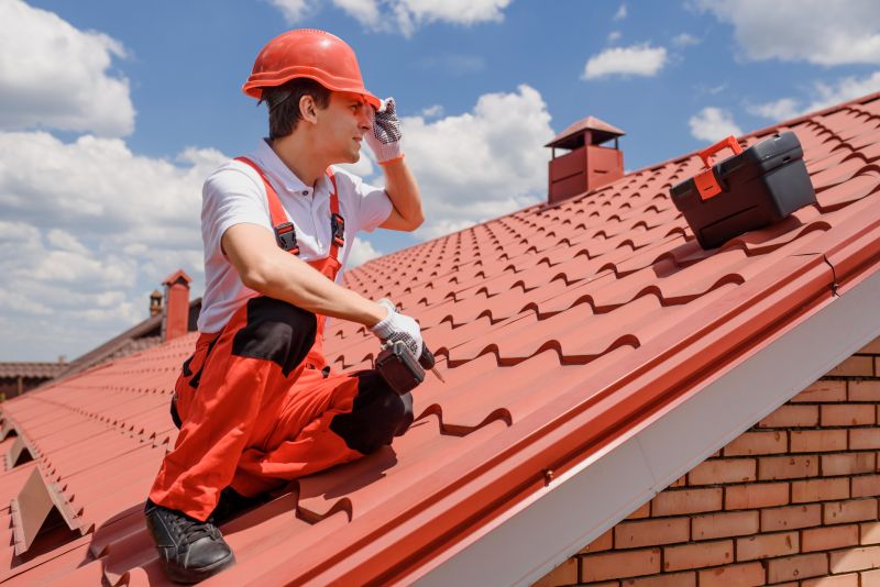 Fixing Cracked Roof Tiles