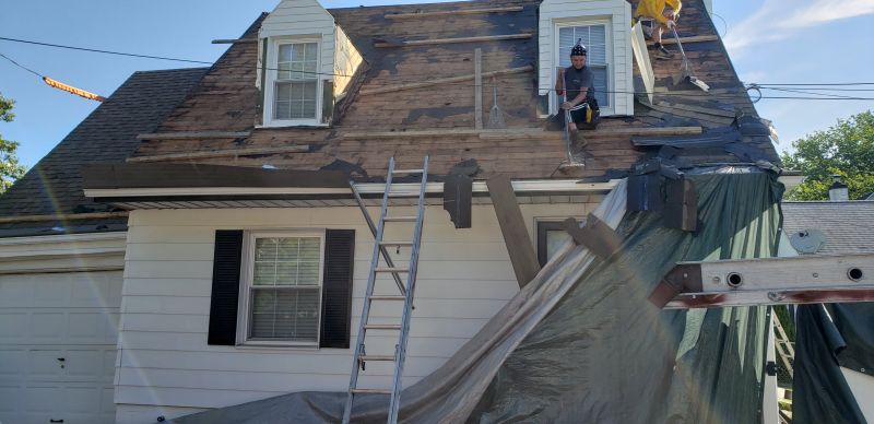 Fixing Cracked Roof Tiles